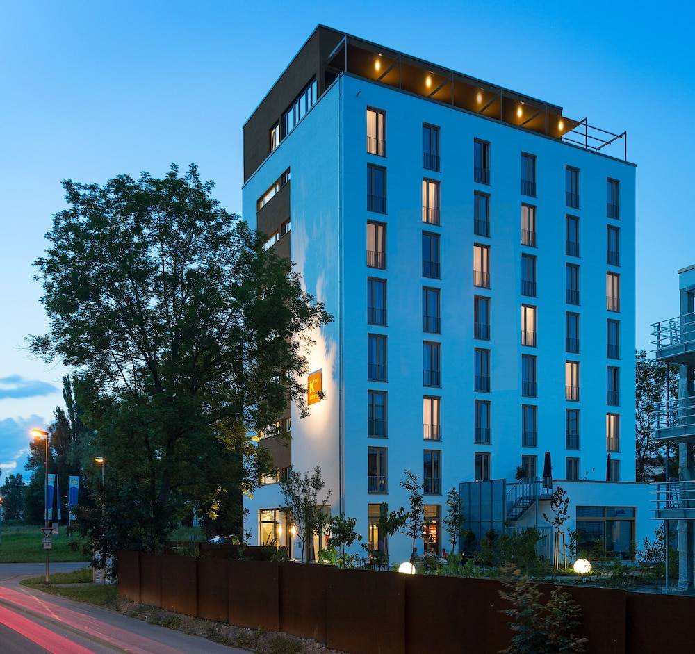 Hotel K99 1