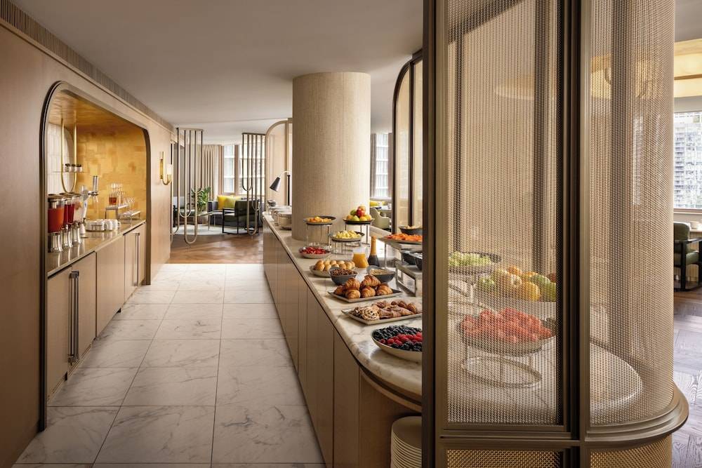Fairmont Chicago at Millennium Park Gold Experience 2
