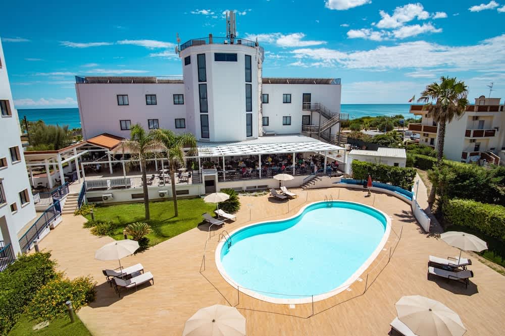 Ticho's Greenblu Hotel 1