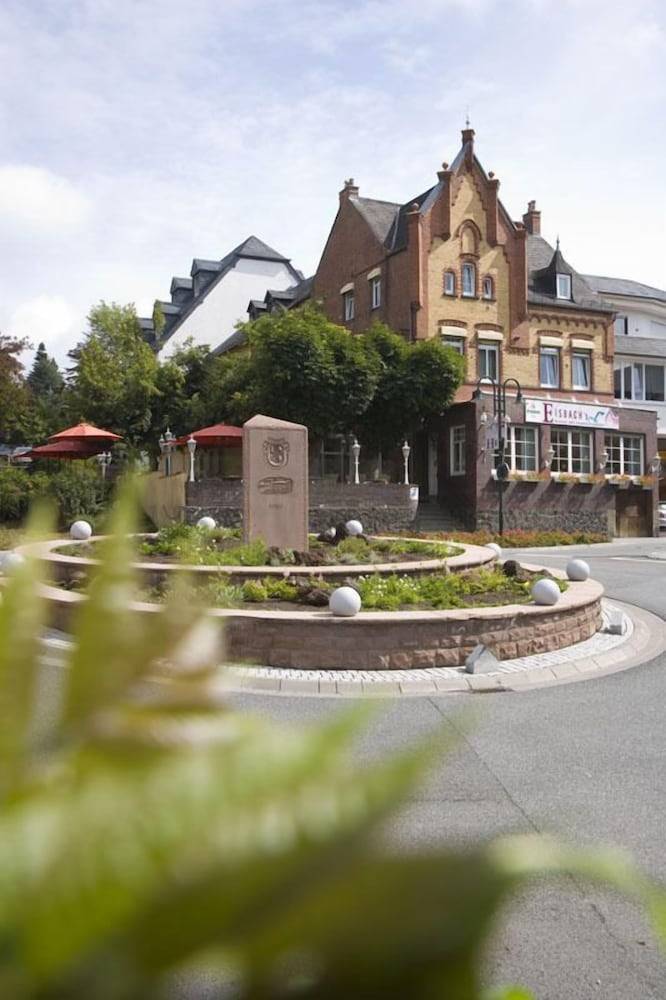 Hotel Eisbach 1