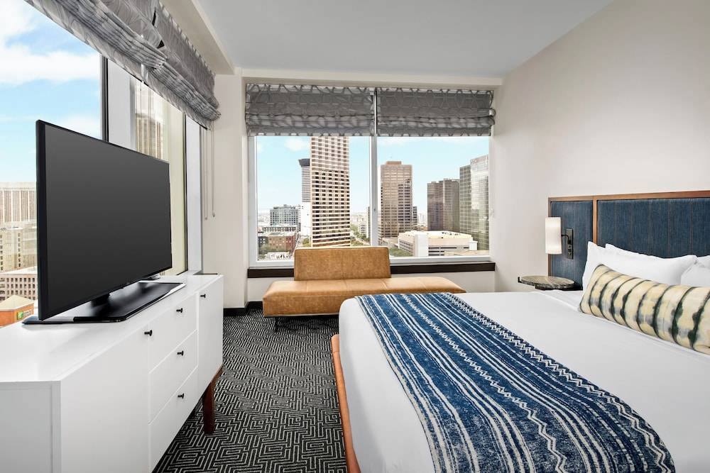 The Troubadour Hotel New Orleans 1
