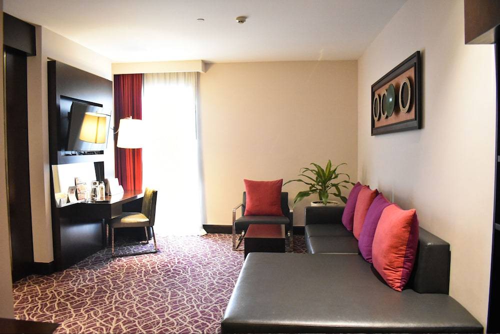 Novotel Yangon Max 2