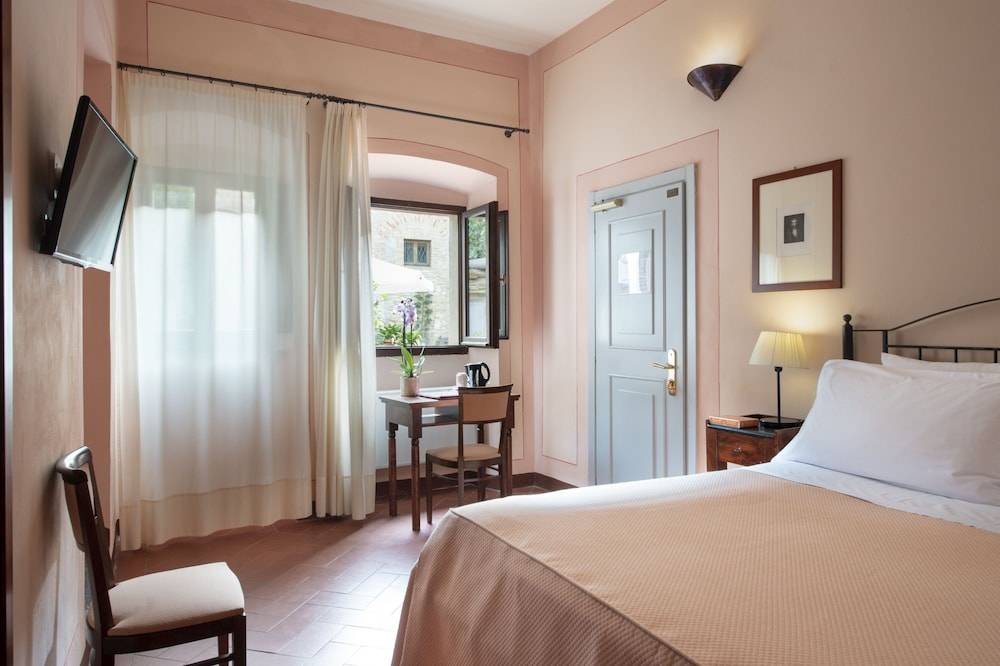 L'Antico Pozzo Historic Hotel 2