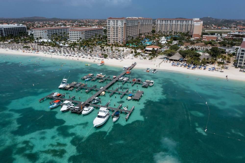 Marriott's Aruba Surf Club 1
