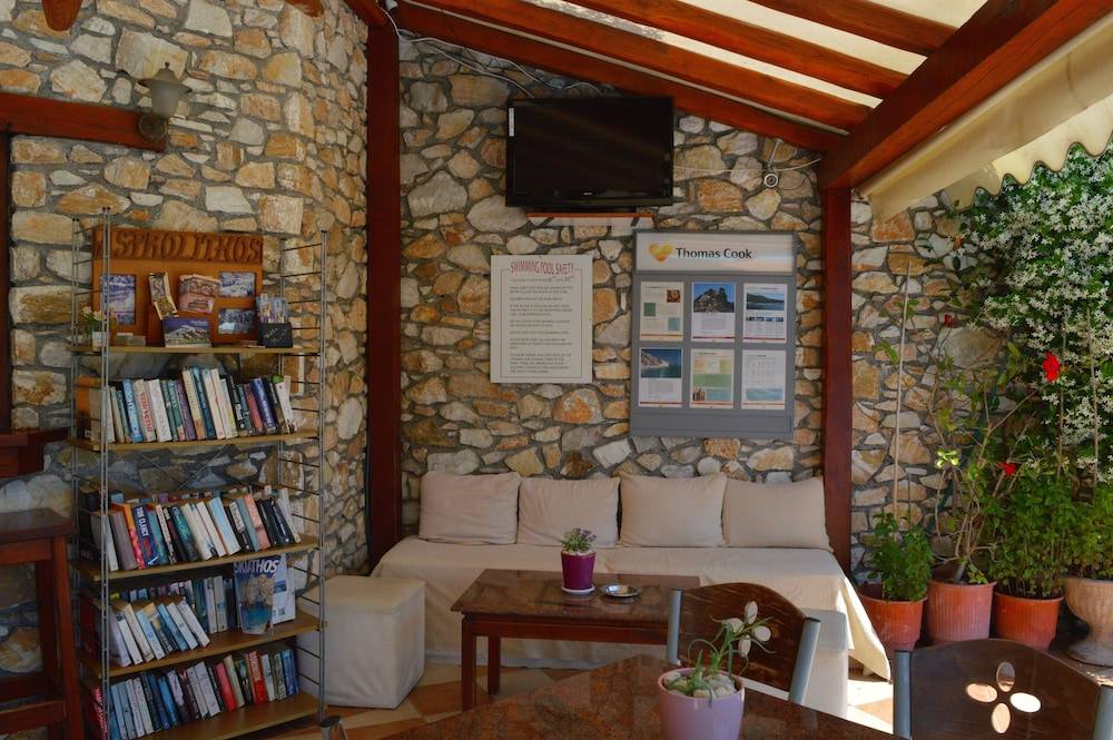 Villa Maraki 2