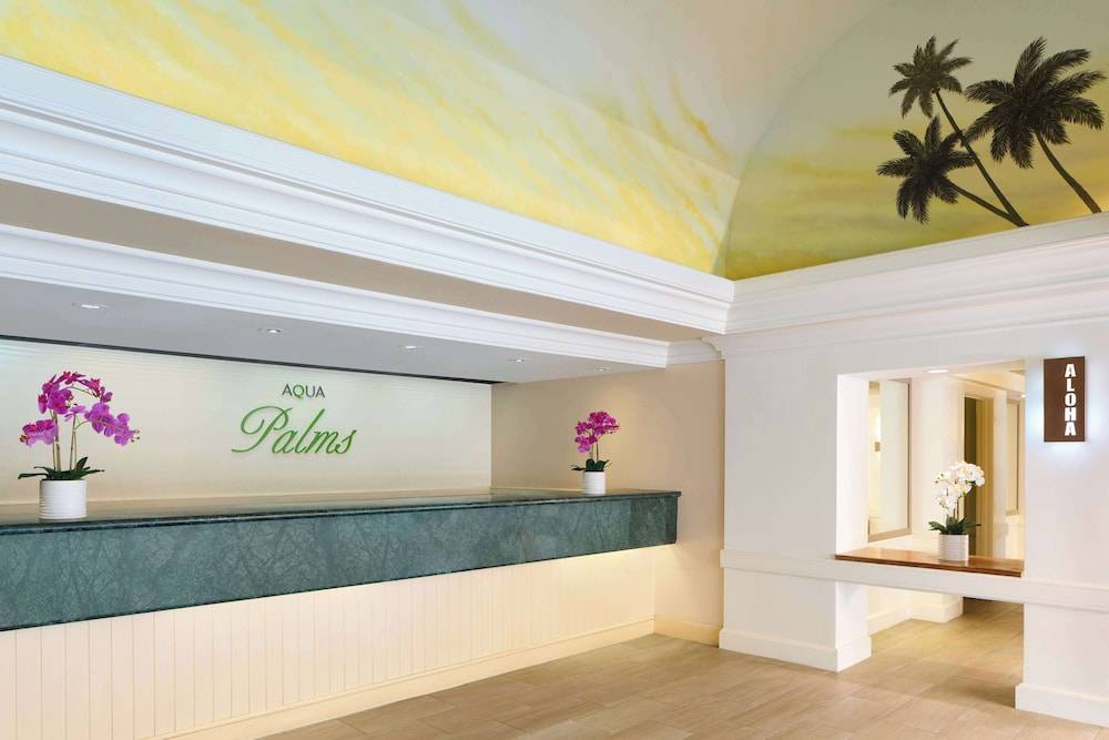 Aqua Palms Waikiki 2