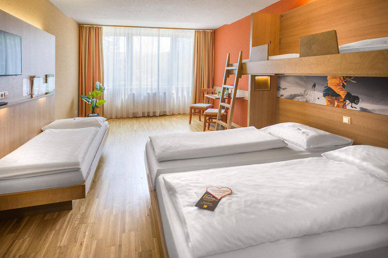 JUFA Hotel Altenmarkt-Zauchensee 2