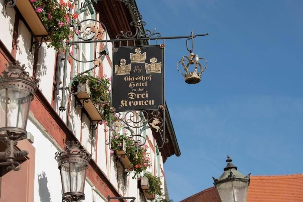 Hotel Zu den Drei Kronen 1