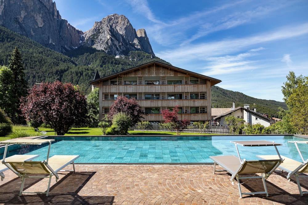 Artnatur Dolomites Hotel & Spa 1