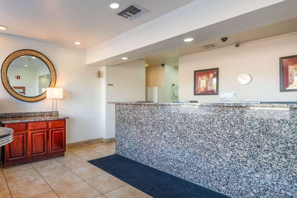 Rodeway Inn Phoenix North I-17 2