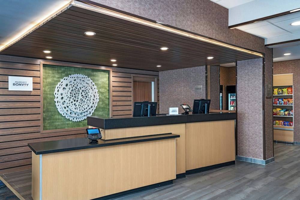 Fairfield by Marriott Inn & Suites Phoenix West Chandler 2
