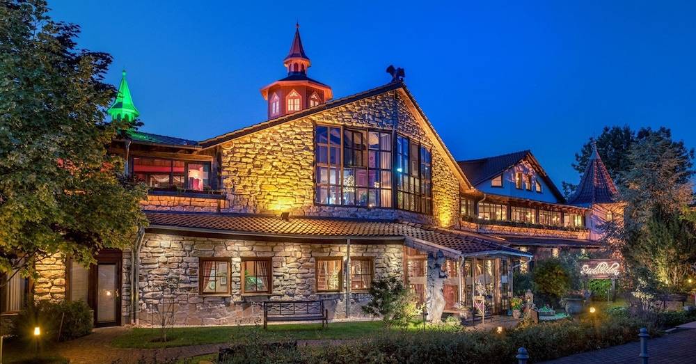 Wellnesshotel Seeschlößchen - Privat- Spa & Naturresort 1