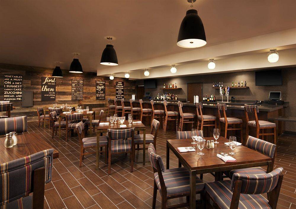 FOUR POINTS BY SHERATON PHOENIX SOUTH MOUNTAIN 1