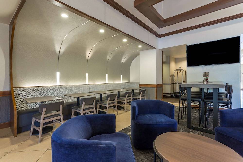 Hyatt Place Phoenix-North 2