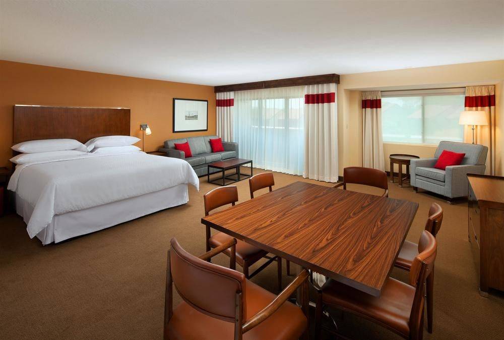 FOUR POINTS BY SHERATON PHOENIX SOUTH MOUNTAIN 2