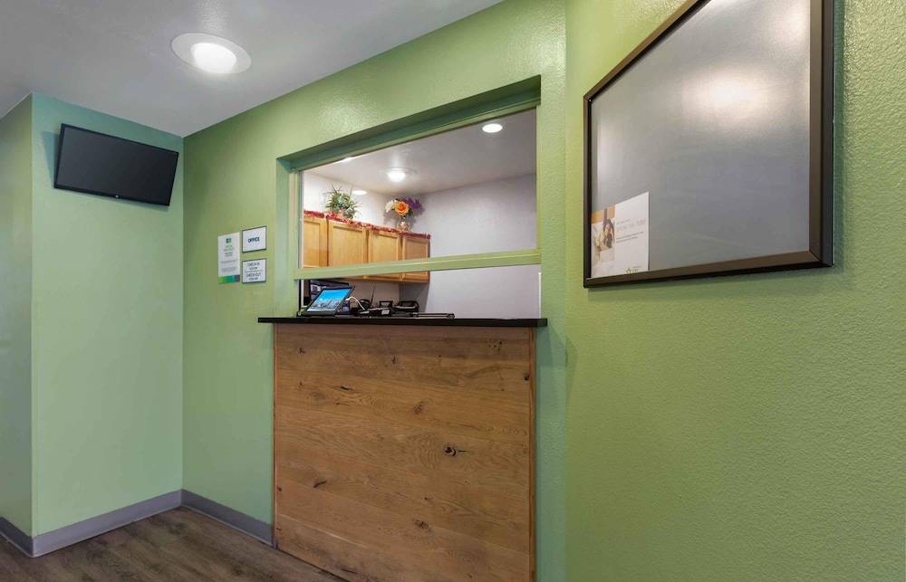 Extended Stay America Select Suites - Phoenix - North 2