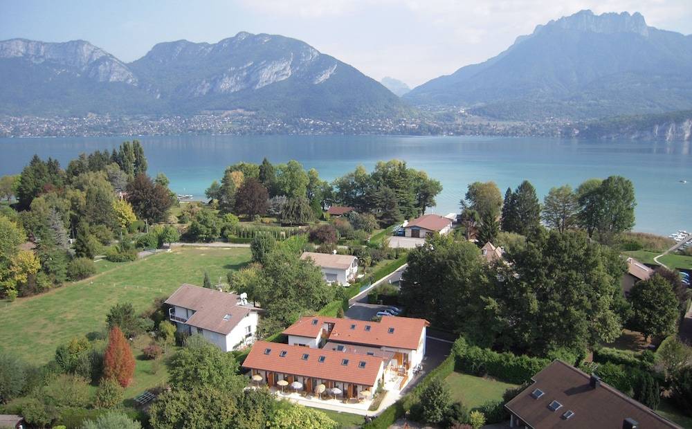L'Aurore du Lac 1