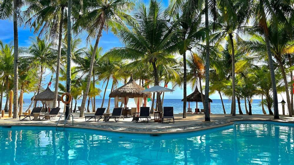 Coco Grove Beach Resort, Siquijor Island 1