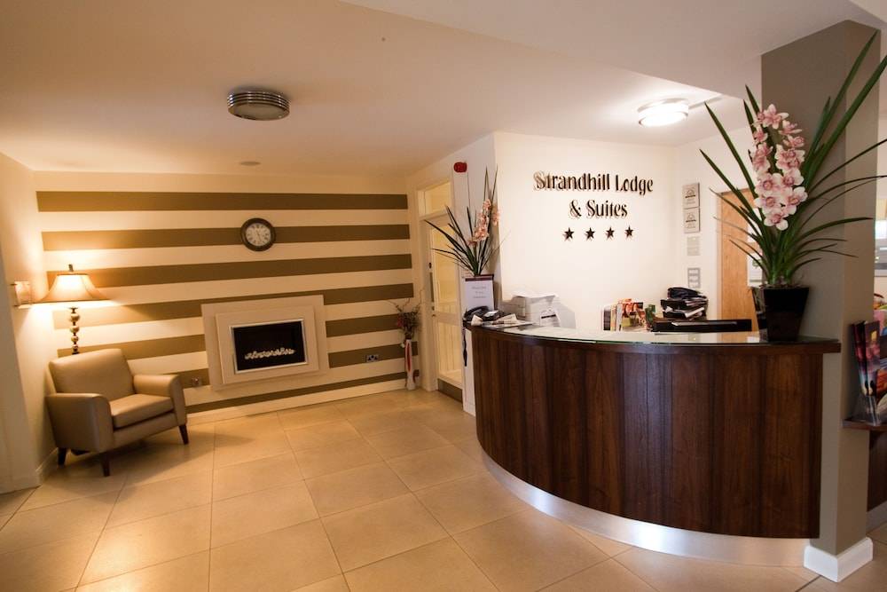 Strandhill Boutique Hotel Lodge and Suites 2