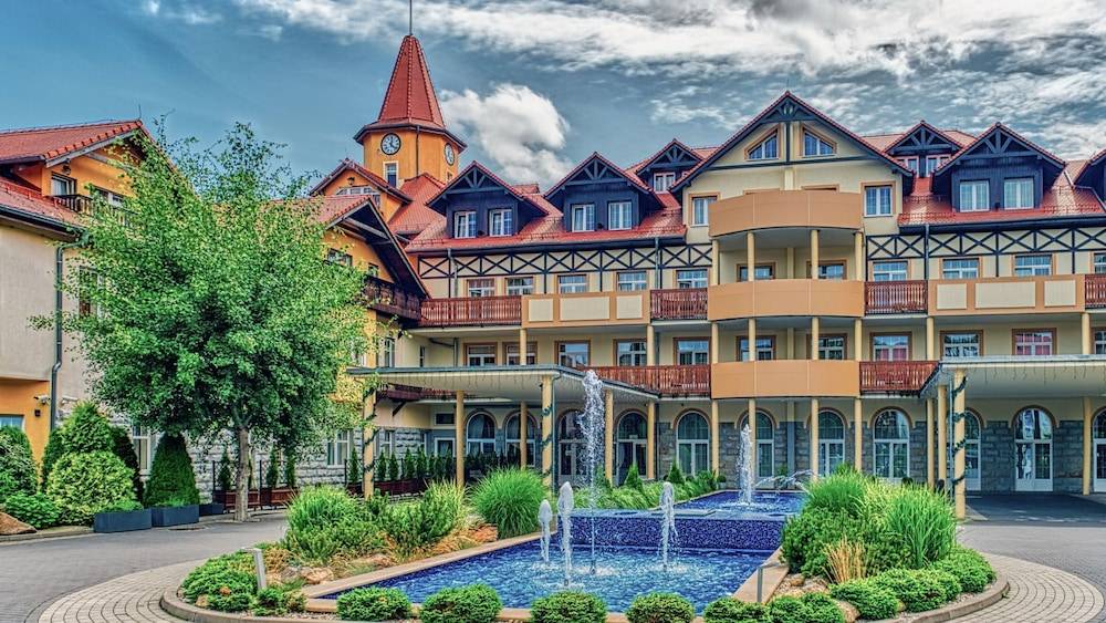 St Lukas Medical & SPA 1