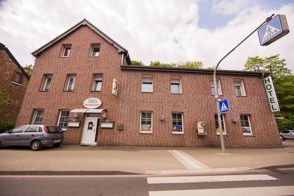 Hotel Burghof 1