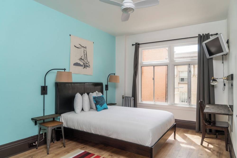 The Bartlett Hotel and Guesthouse 1