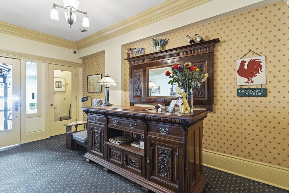 Golden Gate Hotel 2