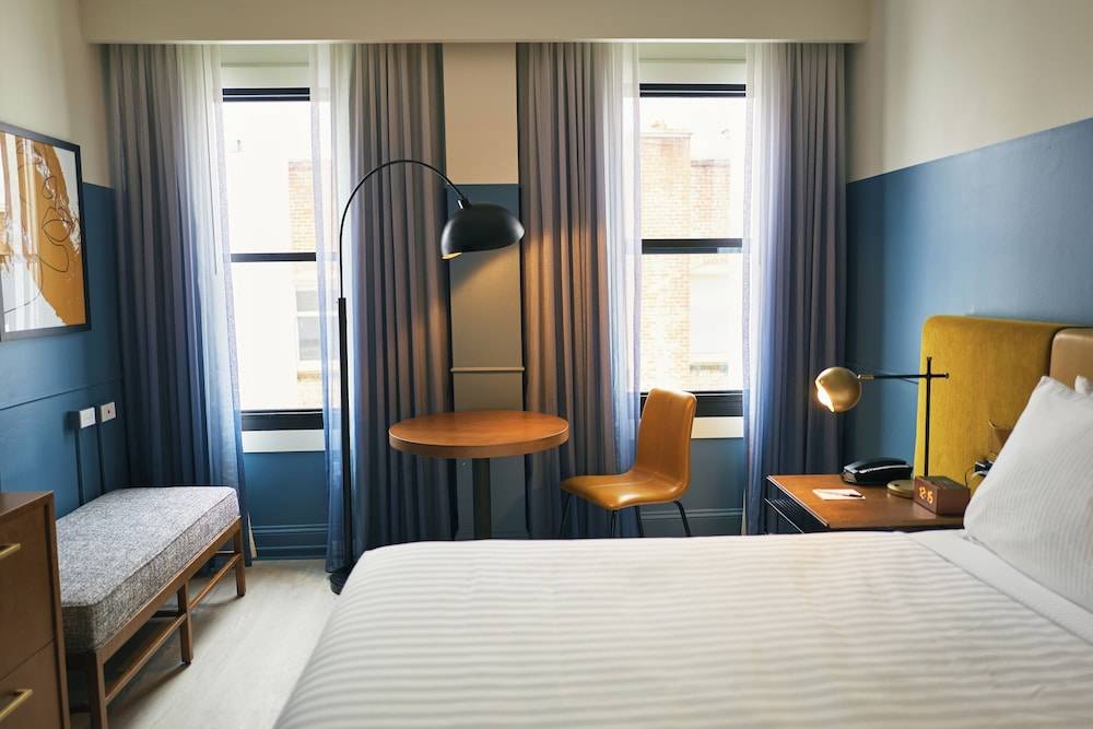 Hotel Julian 1