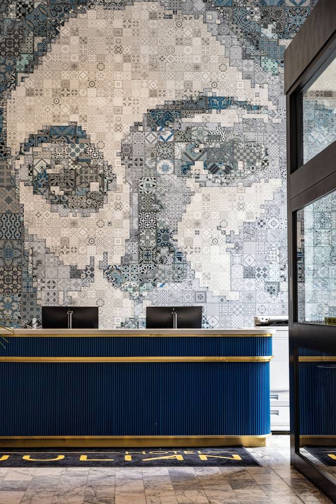 Hotel Julian 2