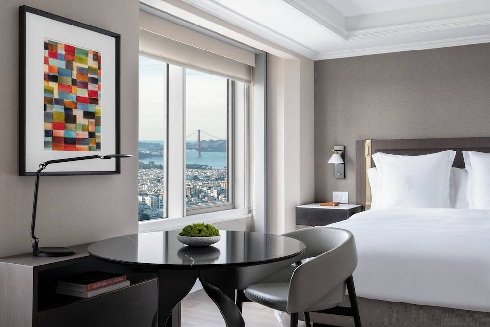 Four Seasons Hotel San Francisco at Embarcadero 1