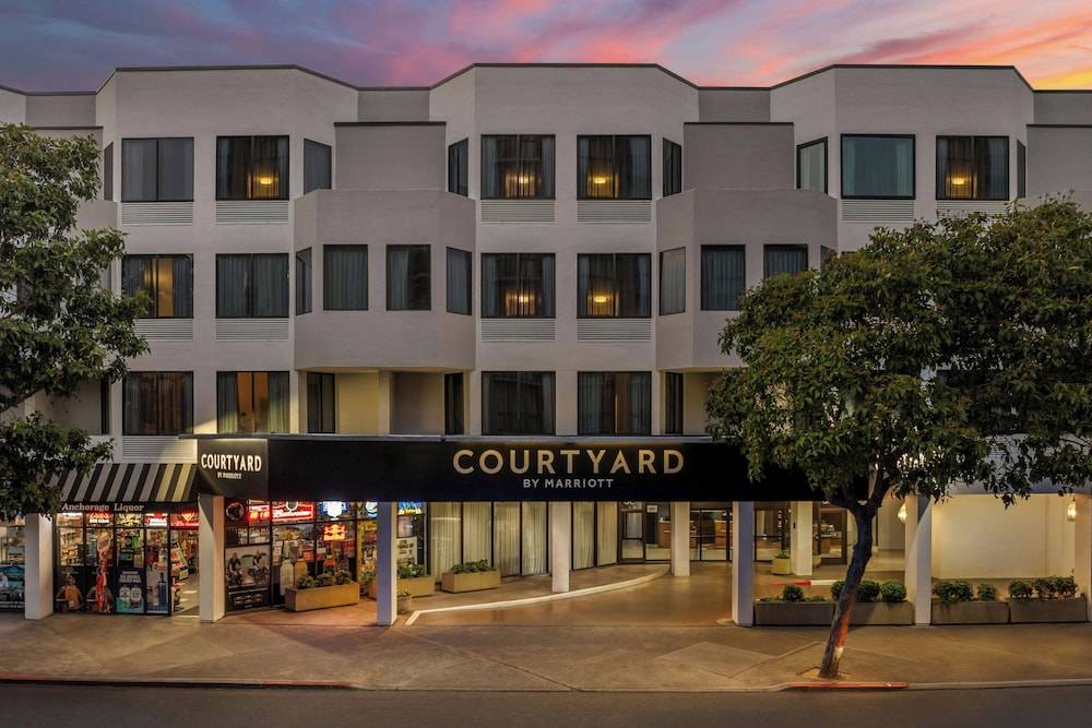 Courtyard by Marriott Fishermans Wharf 1