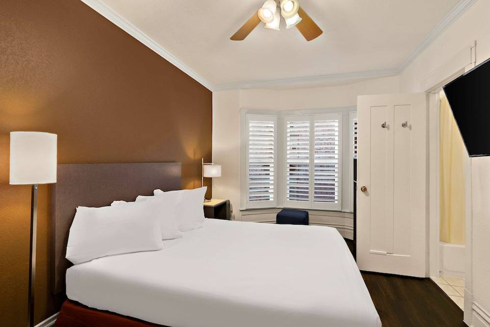 Mithila San Francisco - SureStay Collection by Best Western 1
