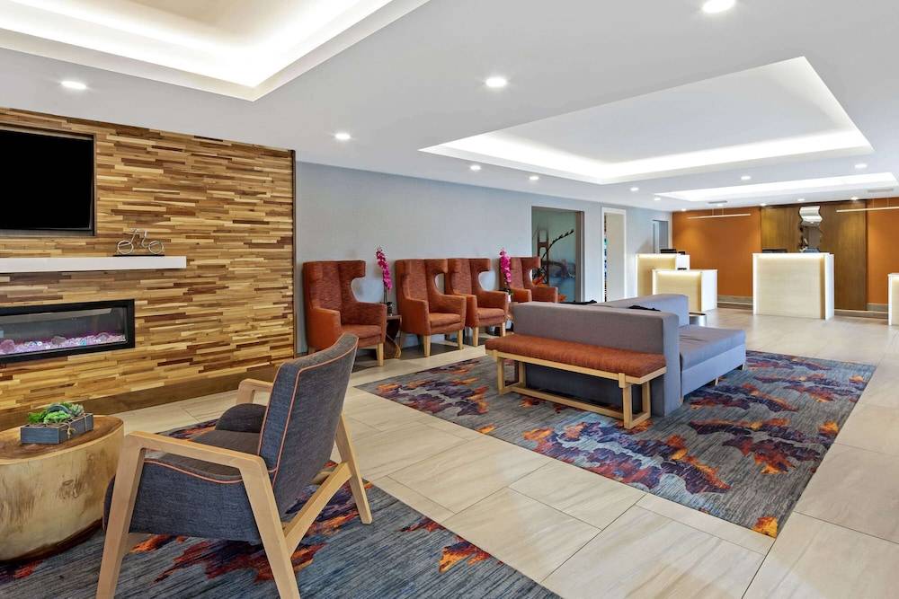 La Quinta by Wyndham San Francisco Airport North - Free Airport Shuttle 2