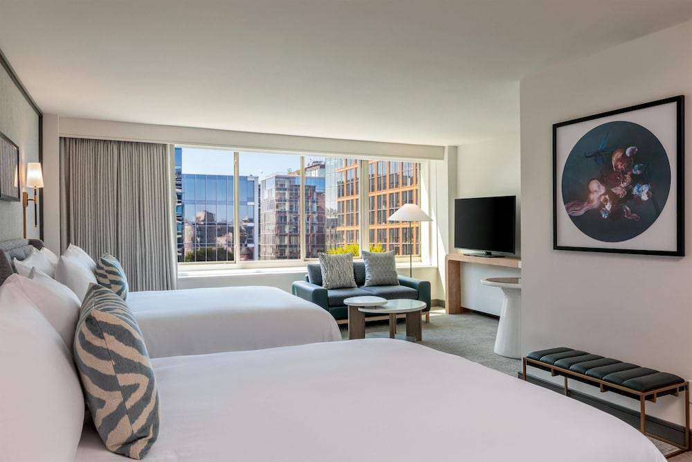 The Beacon at Embassy Row, WorldHotels Distinctive 1