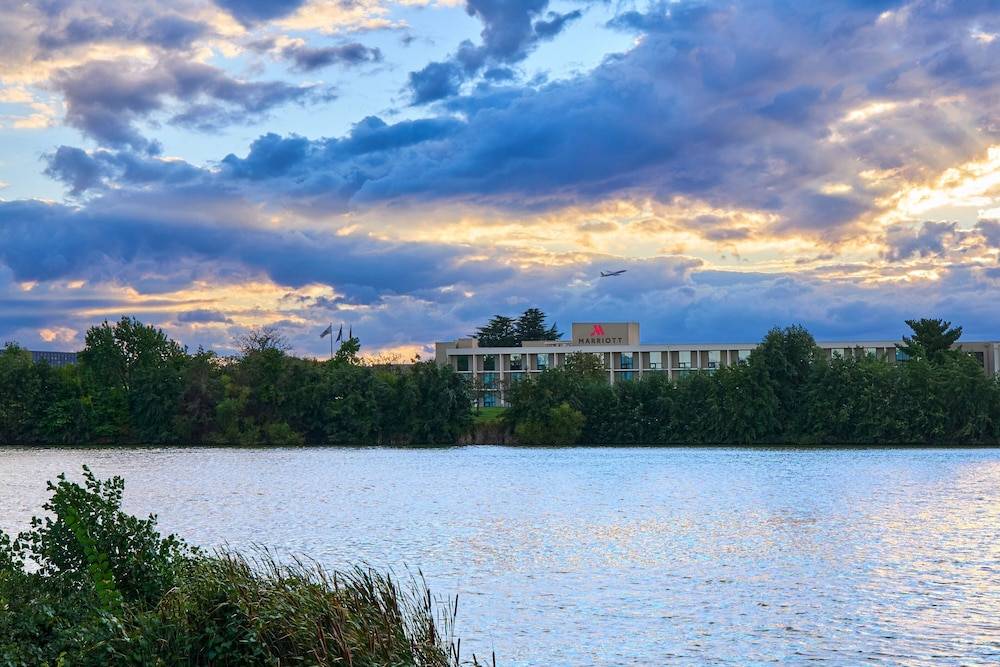 Washington Dulles Airport Marriott 1