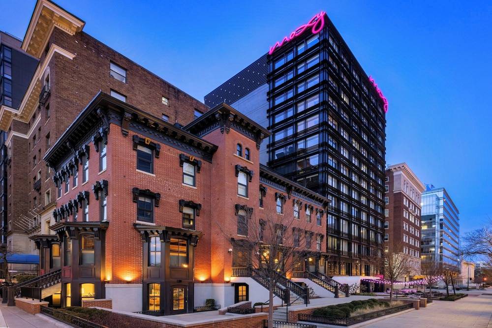 Moxy Washington, DC Downtown 1