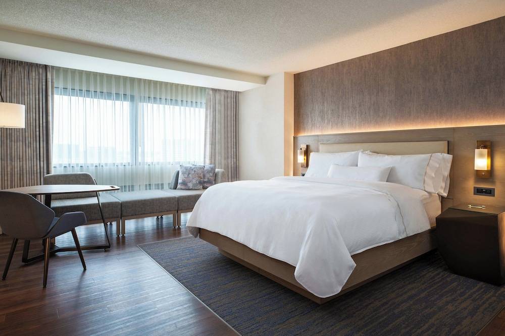 The Westin O'Hare 1