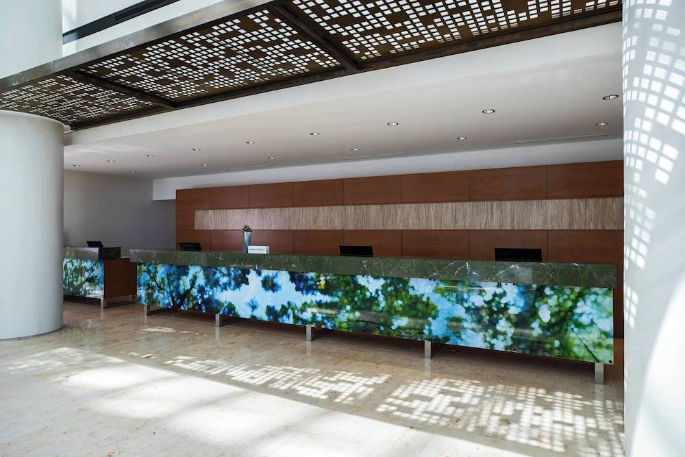 Renaissance Schaumburg Convention Center Hotel 2