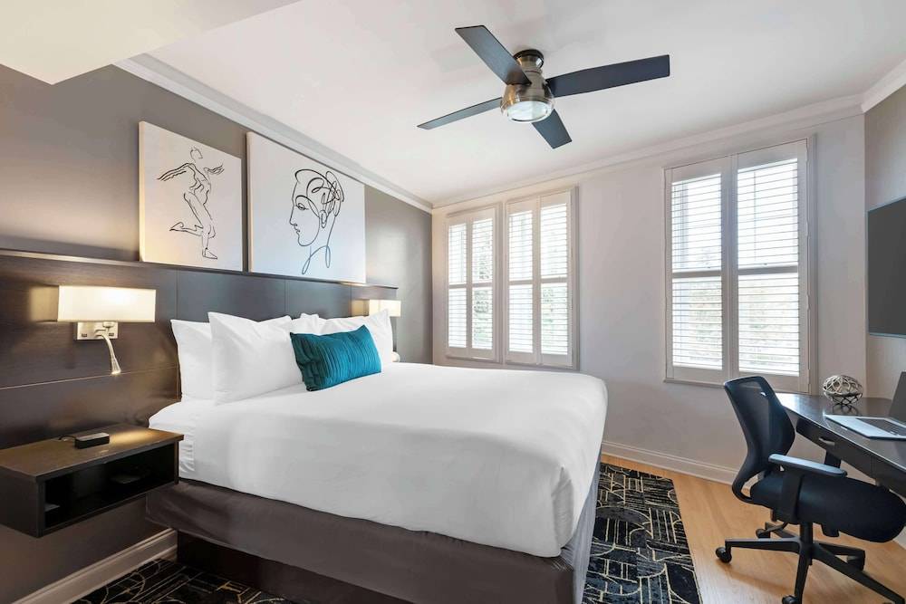 Best Western Plus Hawthorne Terrace Hotel 1