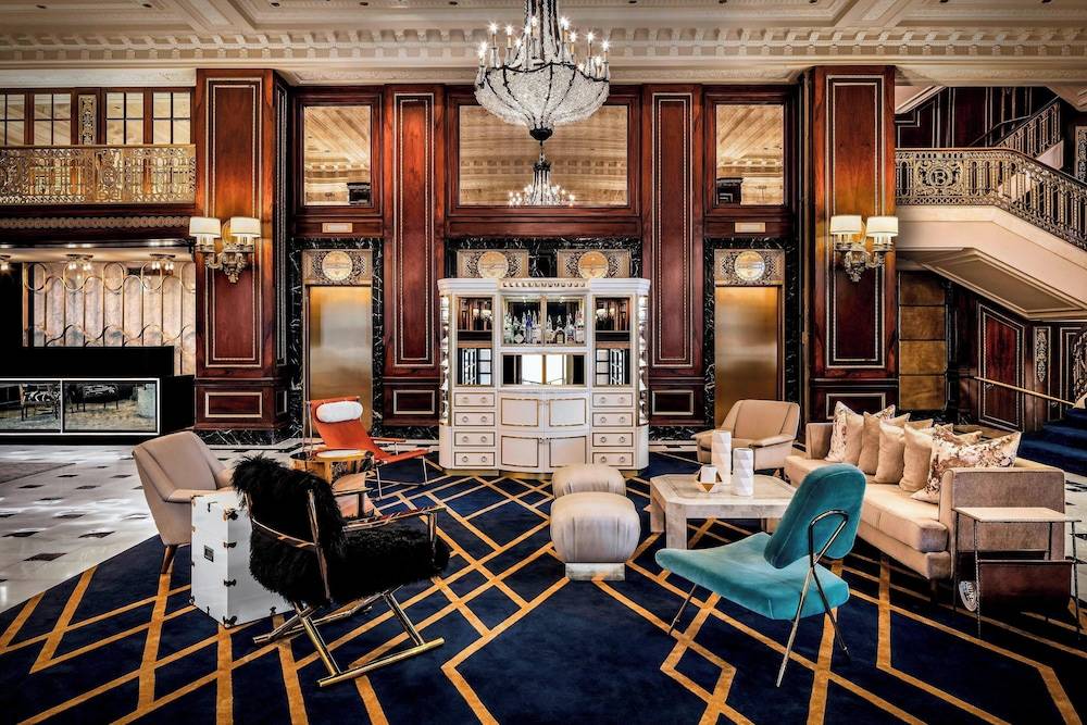 The Blackstone, Autograph Collection 1
