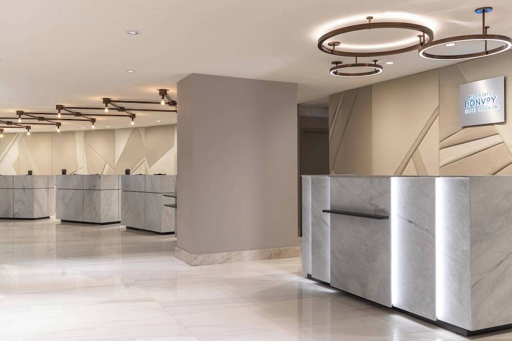 Chicago Marriott Downtown Magnificent Mile 2