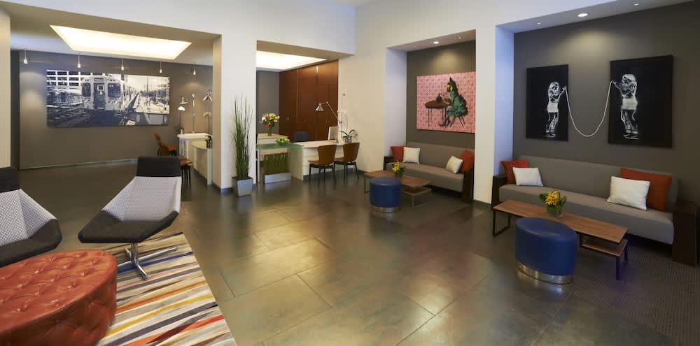 Kinzie Hotel 1