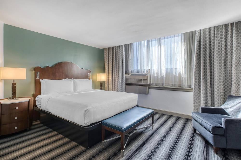 Best Western Chicago Downtown-River North 1