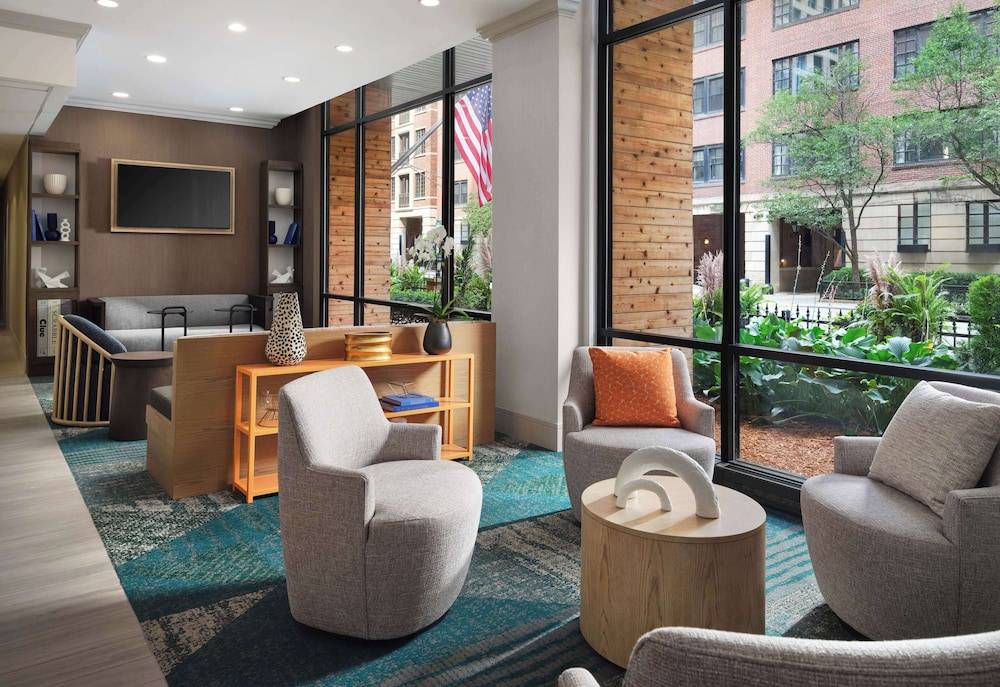 Sonesta ES Suites Chicago Downtown Magnificent Mile Medical 2