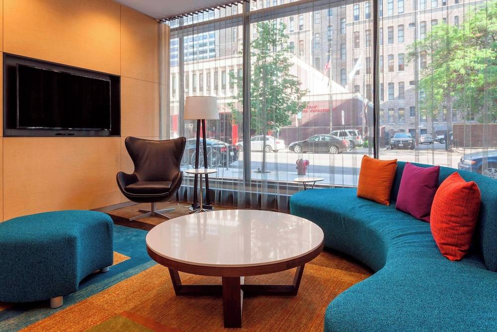 Fairfield Inn and Suites Chicago Downtown-River North 2