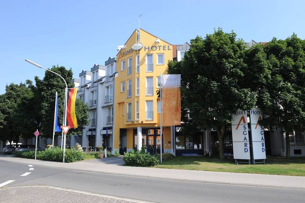 Asgard Hotel 1