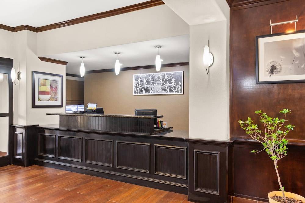 Sleep Inn & Suites Bush Intercontinental - IAH East 2