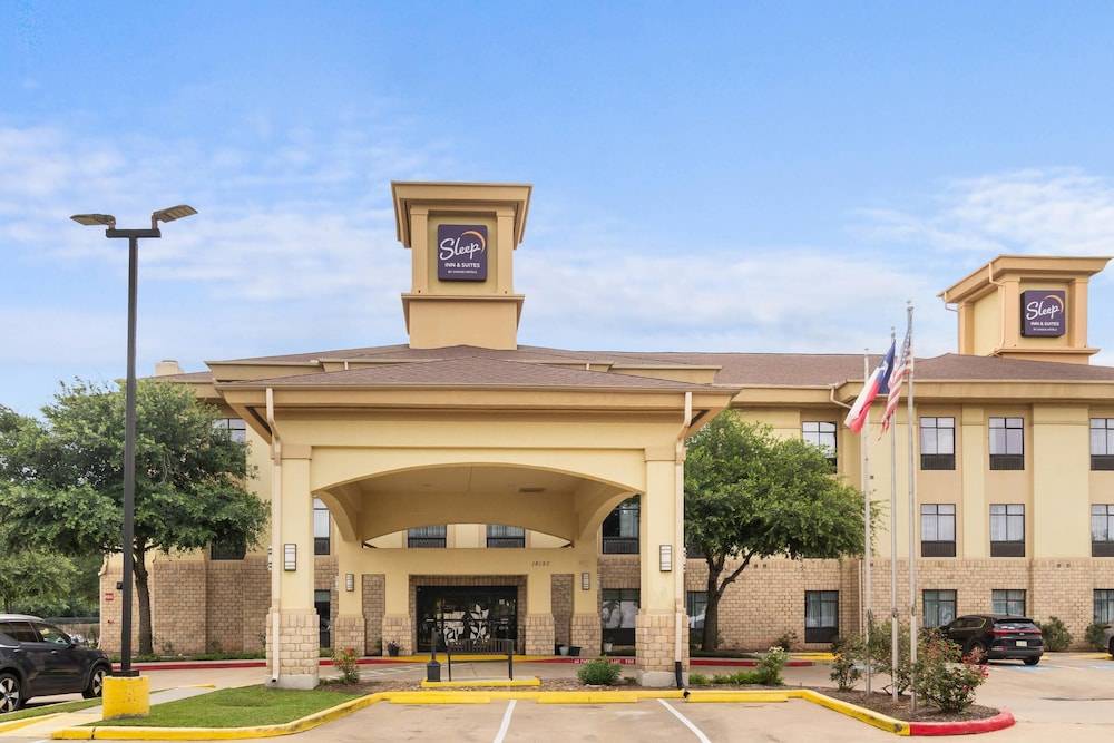 Sleep Inn & Suites Bush Intercontinental - IAH East 1