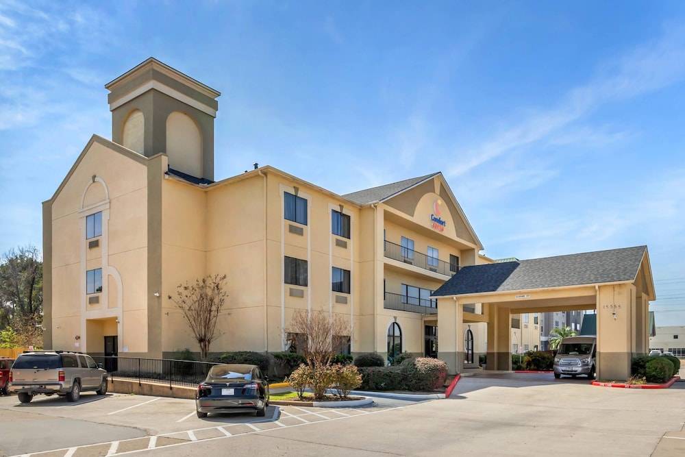 Comfort Suites Bush Intercontinental Airport 1