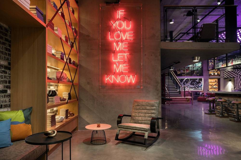 Moxy San Diego Gaslamp Quarter 2